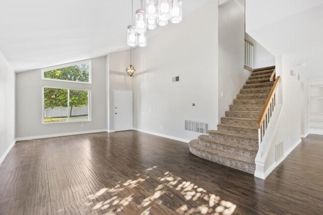Building Photo - 218 Skyridge Ln