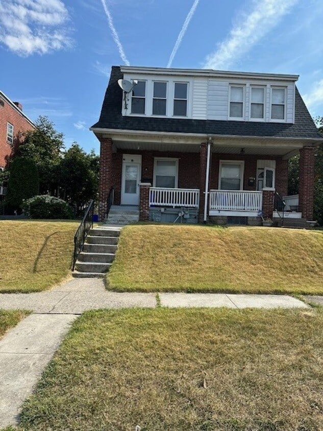 Primary Photo - 605 S 23rd St