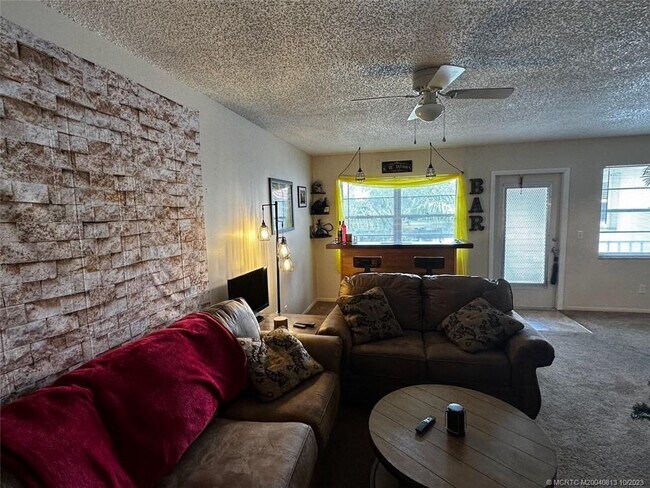 Foto del edificio - 1225 NW 21st St
