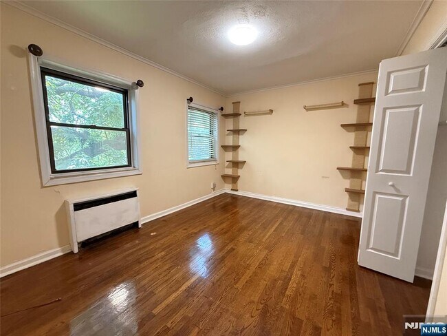 Foto del edificio - 420 Fairview Ave