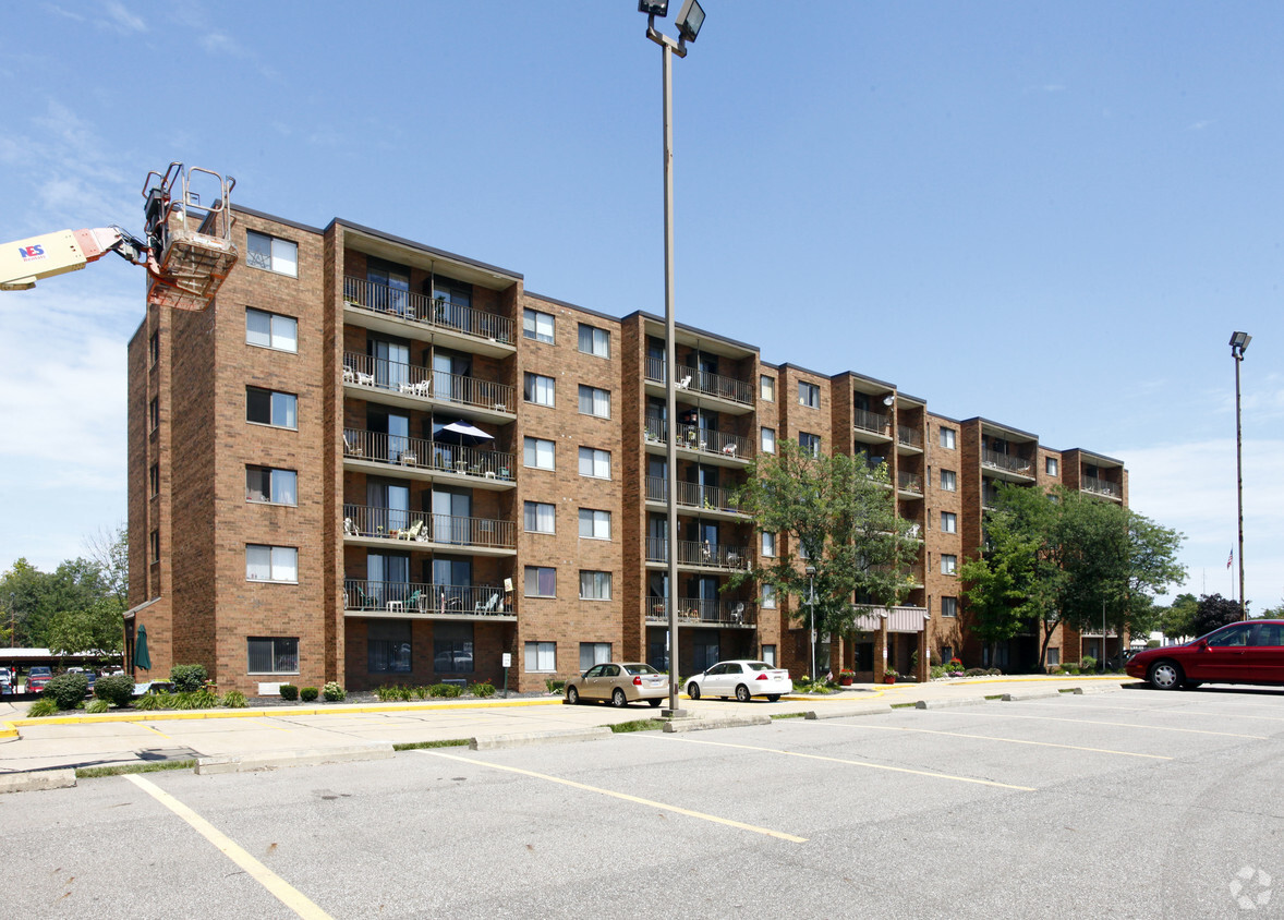 Primary Photo - Village Tower Apartments