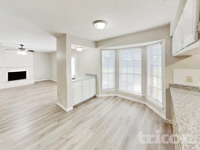 Building Photo - 8111 Silver Fir Dr