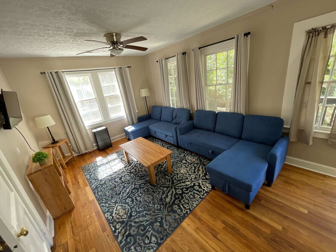 Foto principal - 2217 13th St