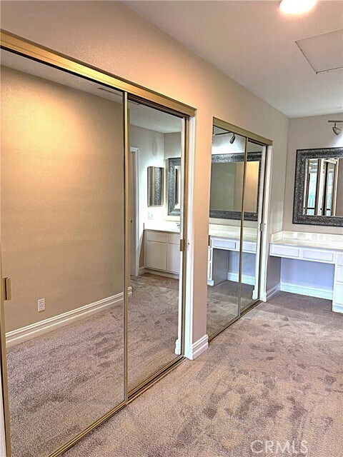 Foto del edificio - 545 S Ranch View Cir