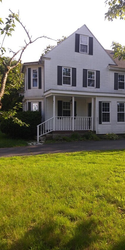 Building Photo - 27 W Elm St