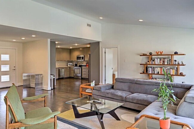 Foto del edificio - 3427 St Cloud Cir
