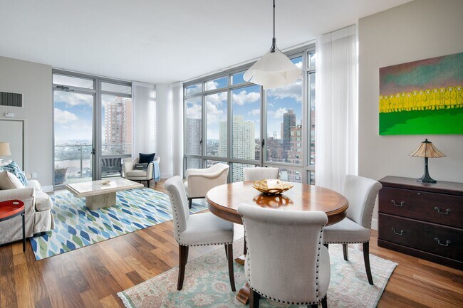 Foto del edificio - 333 E 91st St