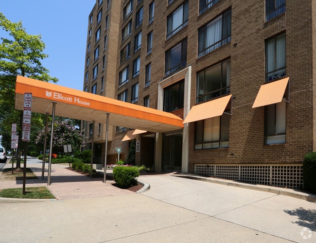 Ellicott House Apartments - Ellicott House