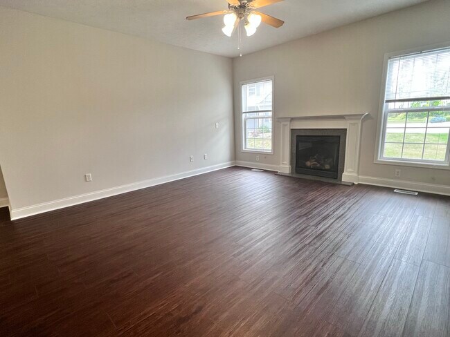 Foto del edificio - 3020 E Stillwater Lndg