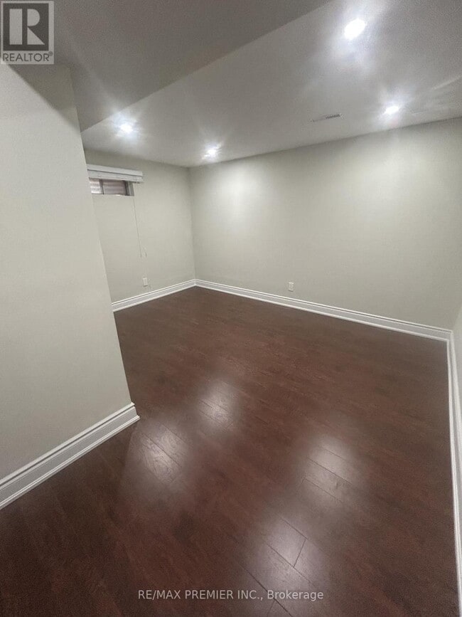 Building Photo - 4057 Taffey Crescent