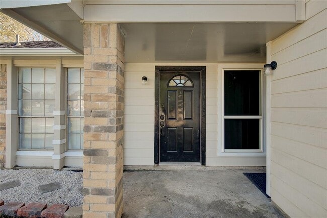 Building Photo - 10164 Inwood Hollow Ln
