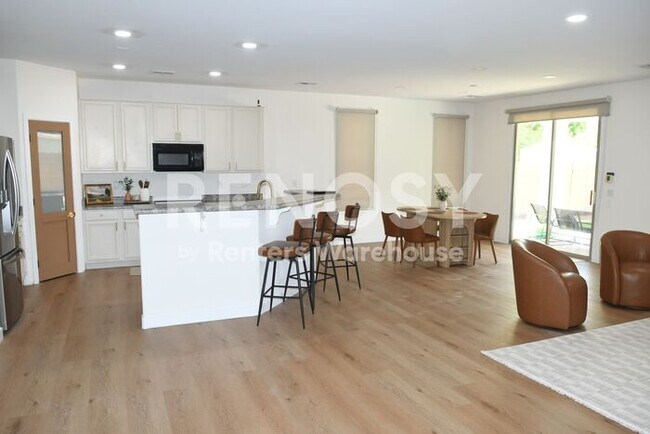 Foto del edificio - 3 Bedroom + Den Home with Pool & Putting Green – Pool Service Included!
