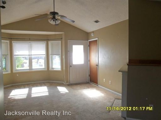Building Photo - 102 Mulberry Ln