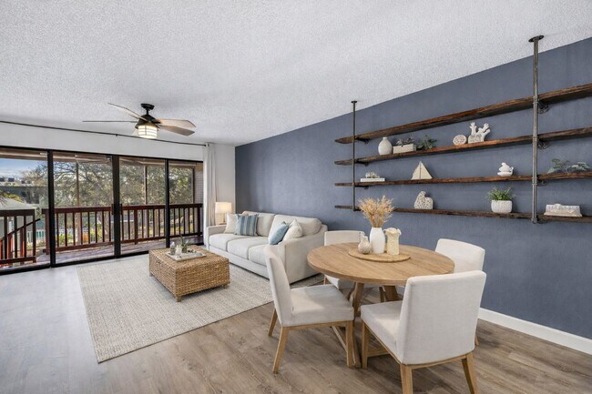 Foto del edificio - 9613 Tara Cay Ct