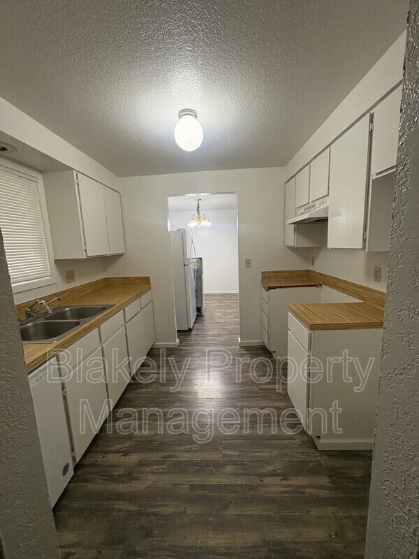 Foto del edificio - 3047 N Linda Vista Ln