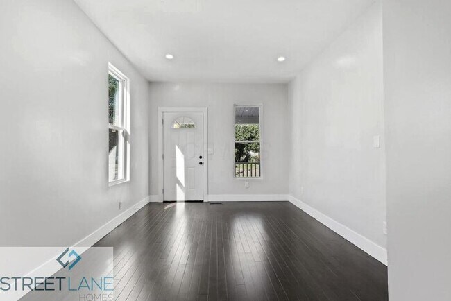 Building Photo - Charming 2 Bedroom in Columbus!