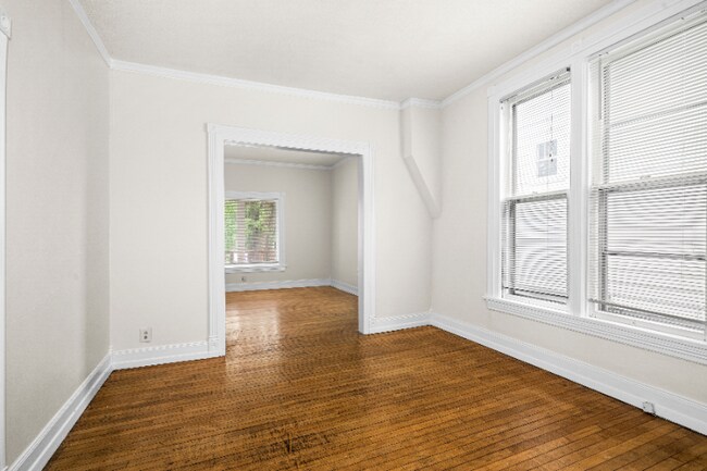 Foto del edificio - 905 E 4th St