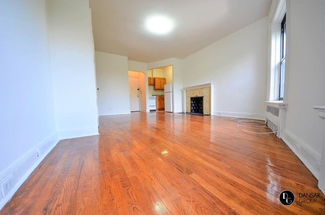 Building Photo - 104 Riverside Drive