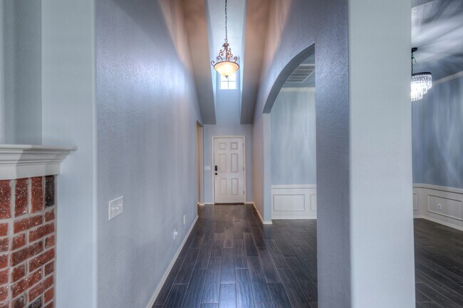 Foto del edificio - 4527 S Narcissus Ave