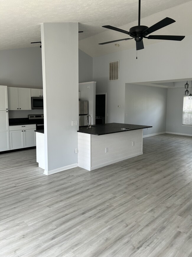 Building Photo - 4328 Heartwood Ln