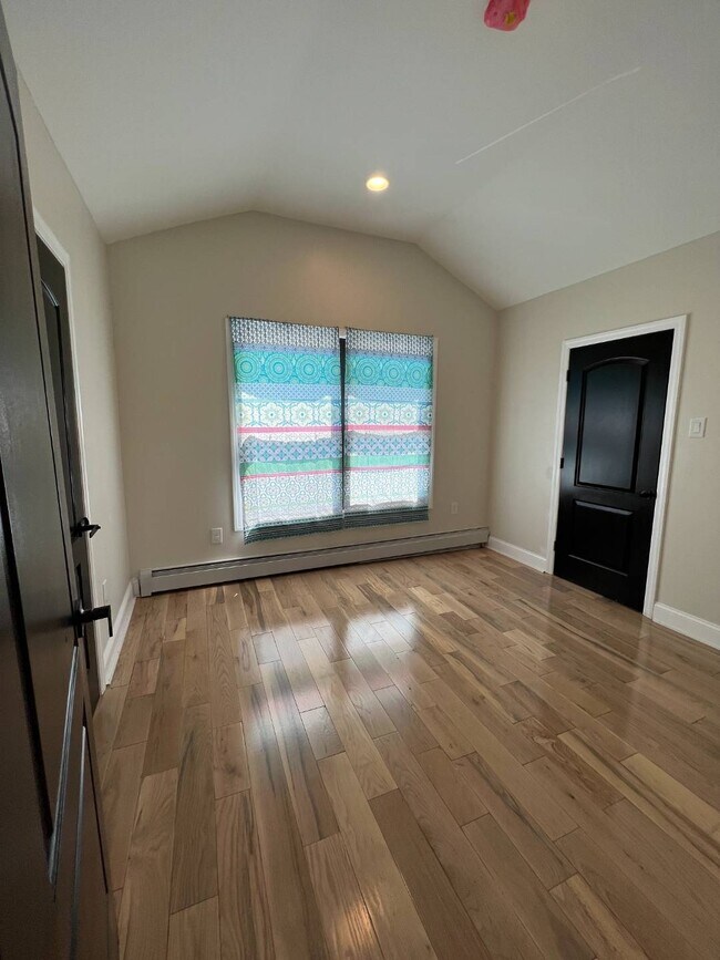 Foto del edificio - 3301 Barker Ave