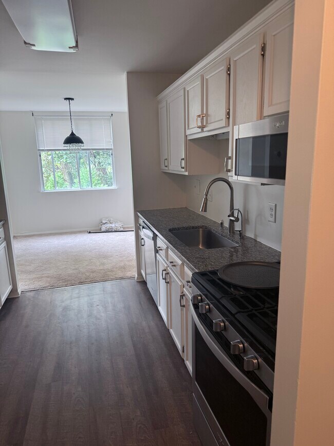 Foto del edificio - 1506 Summit Pointe