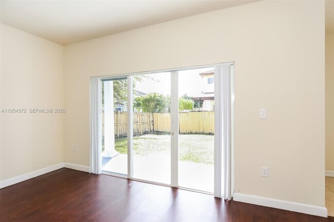 Building Photo - 15464 SW 18th Ln