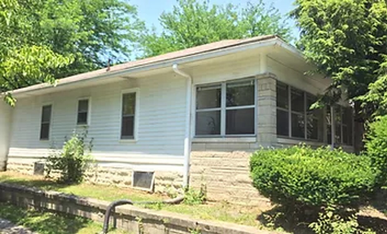 Foto principal - 1012 S Lincoln St