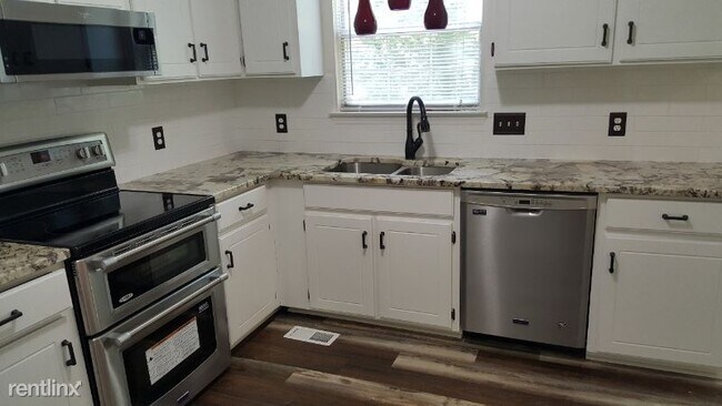 Foto del edificio - 3 br, 2.5 bath House - 6237 Hunter Valley Rd