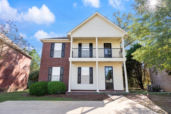 Building Photo - 728 Southpointe Commons Loop