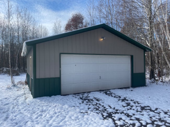 Foto del edificio - 9783 Tranus Lake Rd