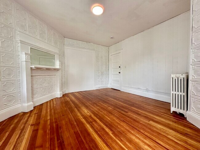 Building Photo - 18 Harold Park