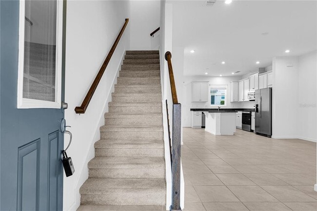 Building Photo - 1104 Lakeshore Breeze Pl