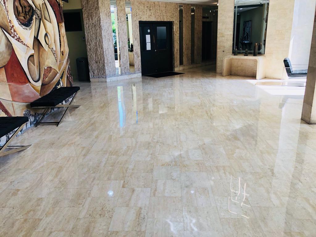 Foto del edificio - 2750 NE 183rd St