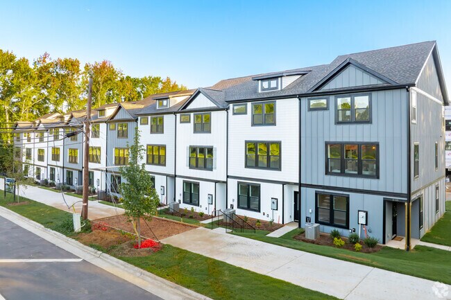 Pueblos en Rocky River Townhomes - The Towns at Rocky River