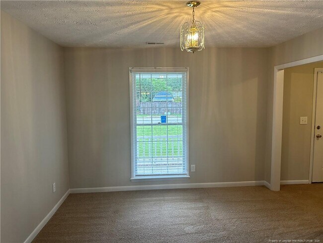 Building Photo - 7850 Penelope Dr