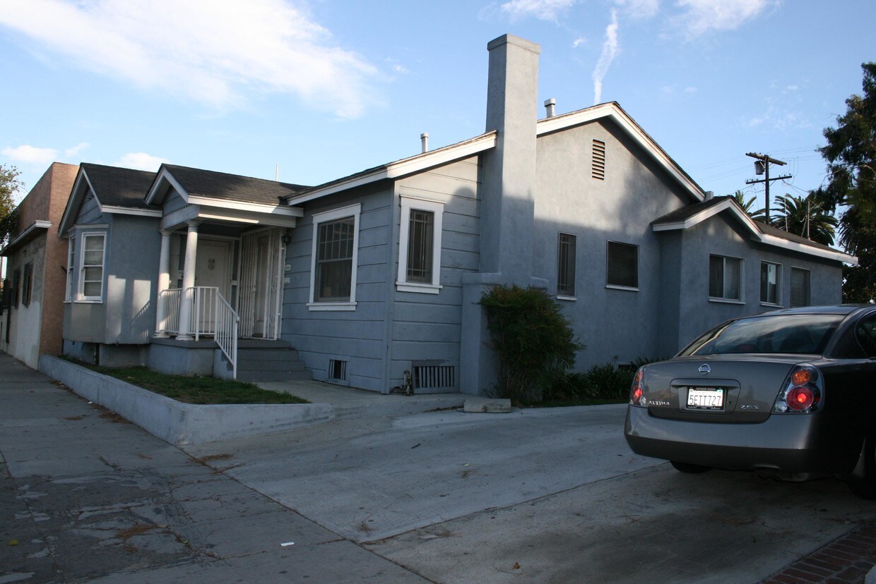 Foto del edificio - 1116-1120 W Florence Ave