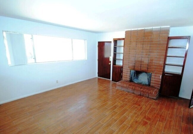 Foto del edificio - 2 bedroom 2 bathroom House In Apple Valley, Ca