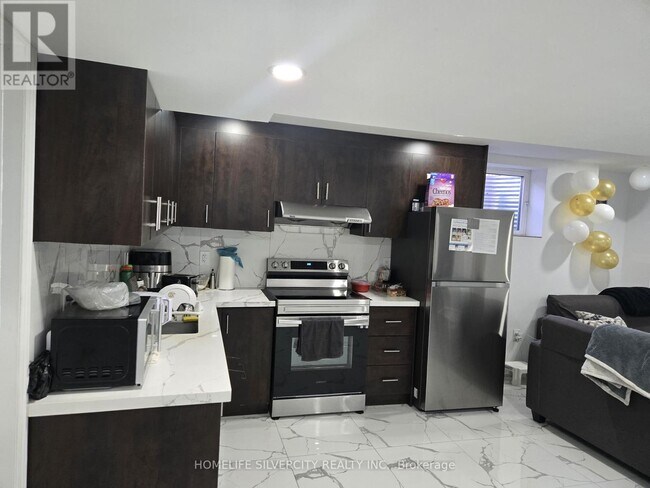 Building Photo - 80 Abitibi Lake Dr