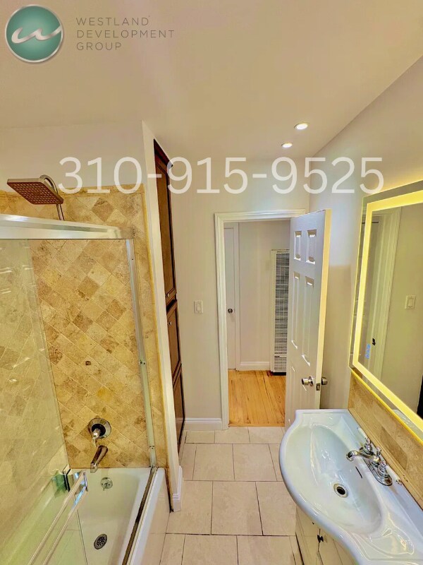 Foto del edificio - 3178 S Barrington Ave