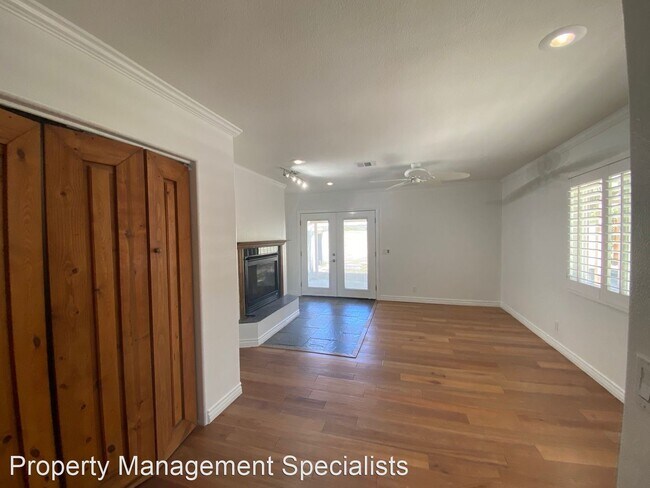 Foto del edificio - 2 br, 1.5 bath House - 1730 Moreno Dr