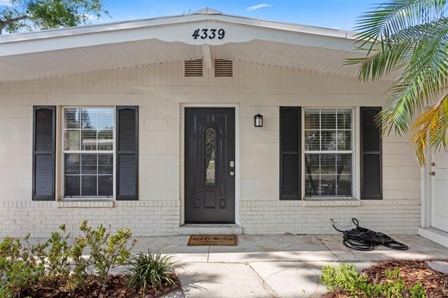 Building Photo - 4339 Wallace Cir