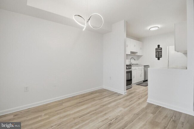 Foto del edificio - 5250 Valley Forge Dr