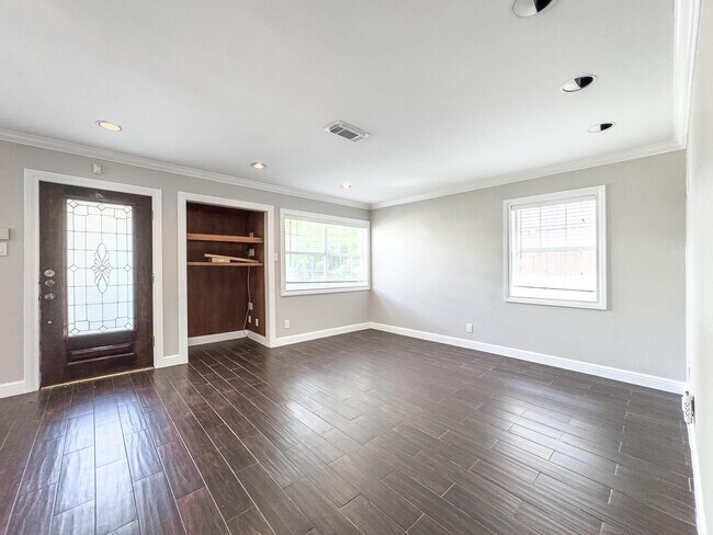 Foto del edificio - 4525 Maple St