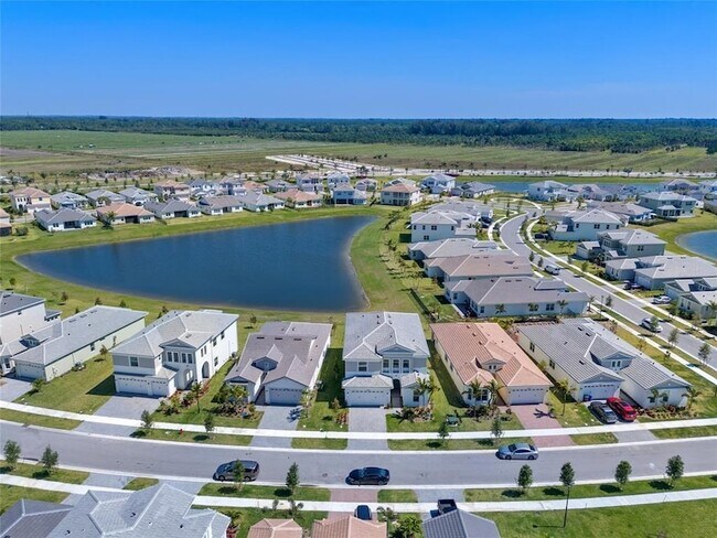 Building Photo - 15000 RedCove Pl