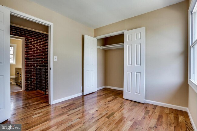 Foto del edificio - 1259A Reece Rd