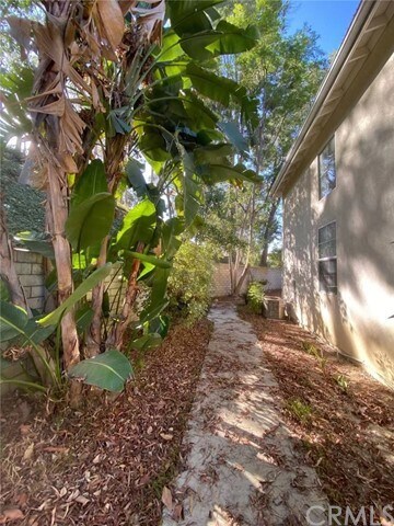 Building Photo - 1836 Palomino Dr