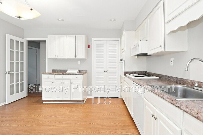 Foto del edificio - 17 Farragut Ct