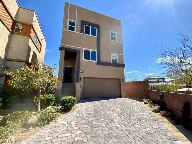 Building Photo - 3916 Deluge Dr