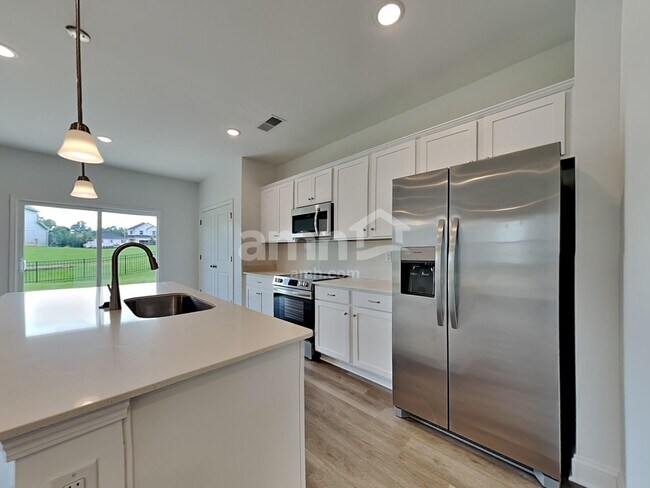 Foto del edificio - 4781 McDade Lane